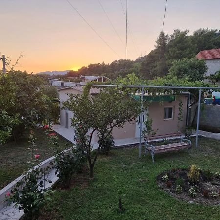 Guest House Ivana Τίβατ Εξωτερικό φωτογραφία