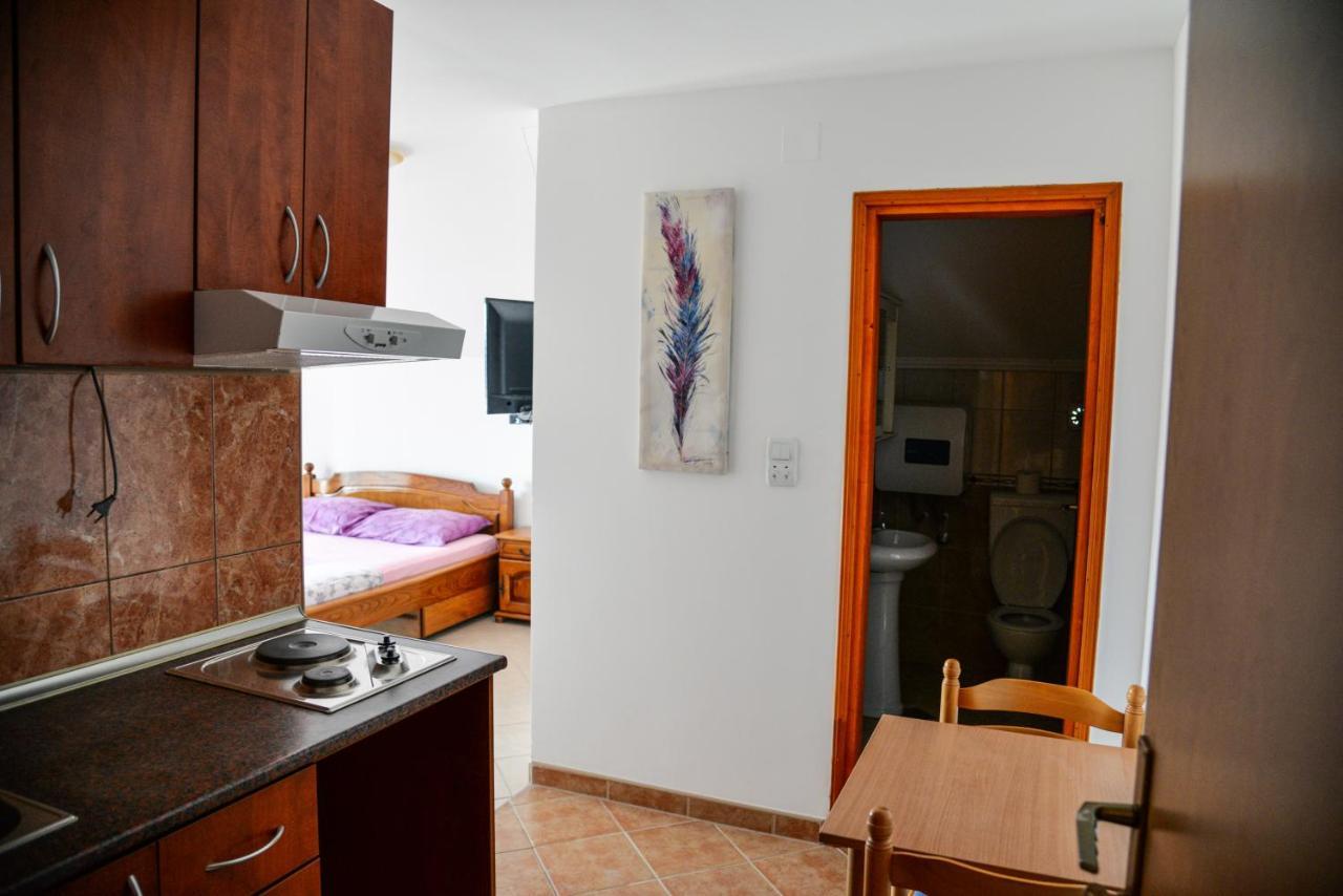 Guest House Ivana Τίβατ Εξωτερικό φωτογραφία