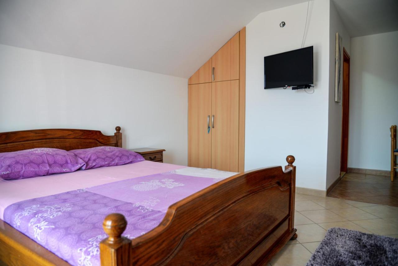 Guest House Ivana Τίβατ Εξωτερικό φωτογραφία