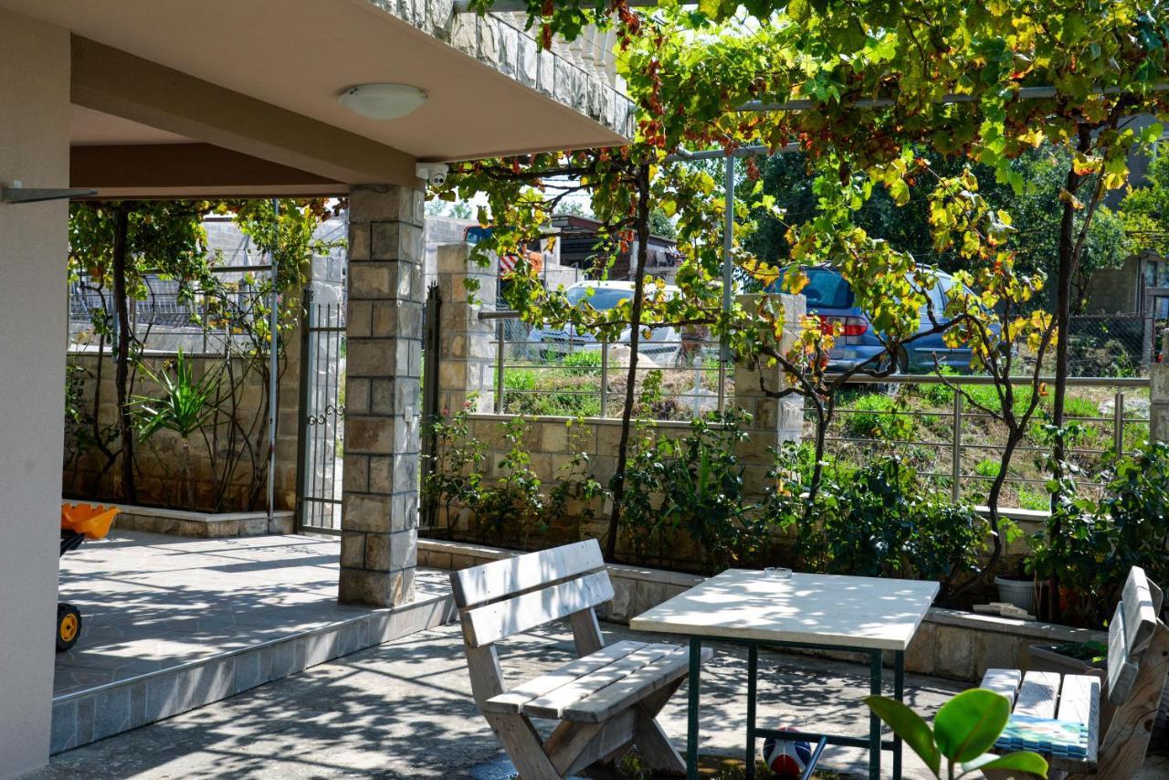 Guest House Ivana Τίβατ Εξωτερικό φωτογραφία