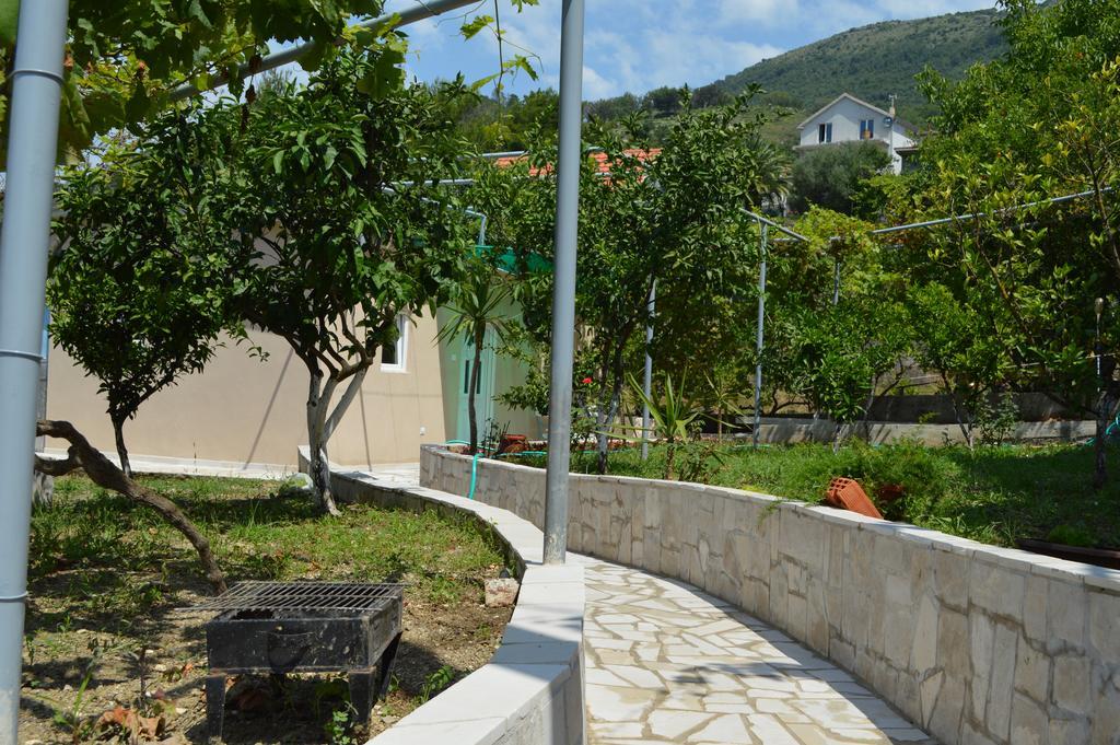 Guest House Ivana Τίβατ Εξωτερικό φωτογραφία