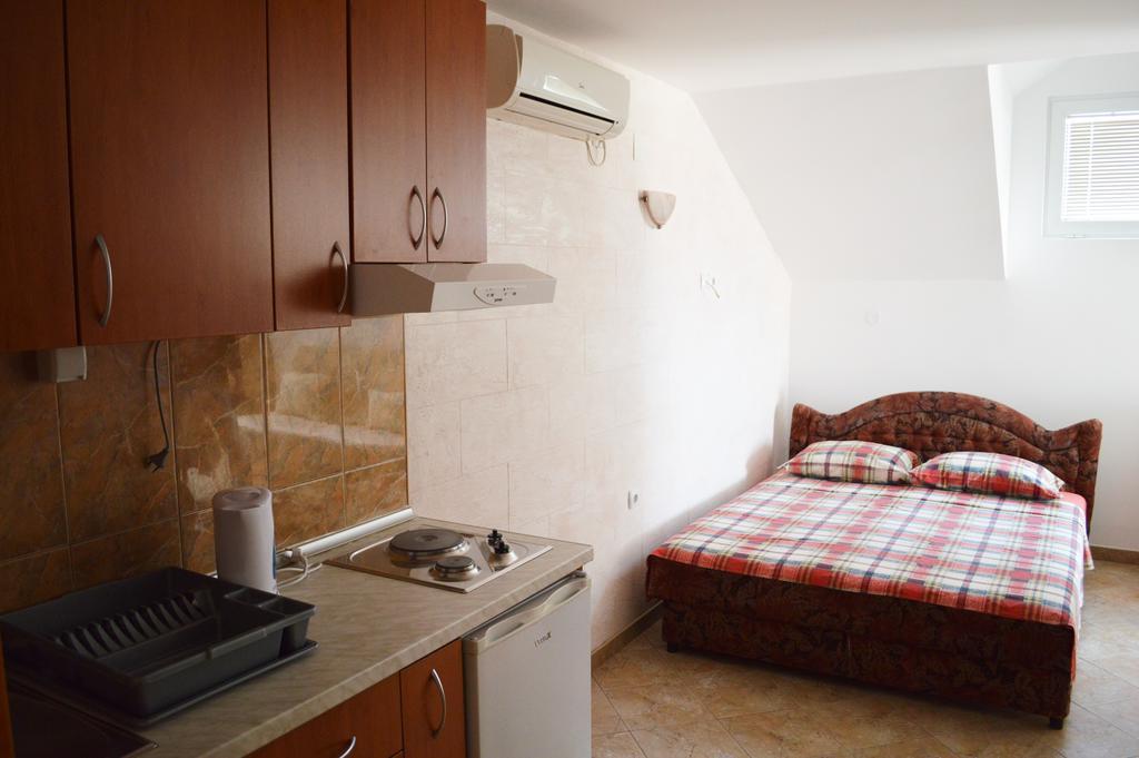 Guest House Ivana Τίβατ Εξωτερικό φωτογραφία