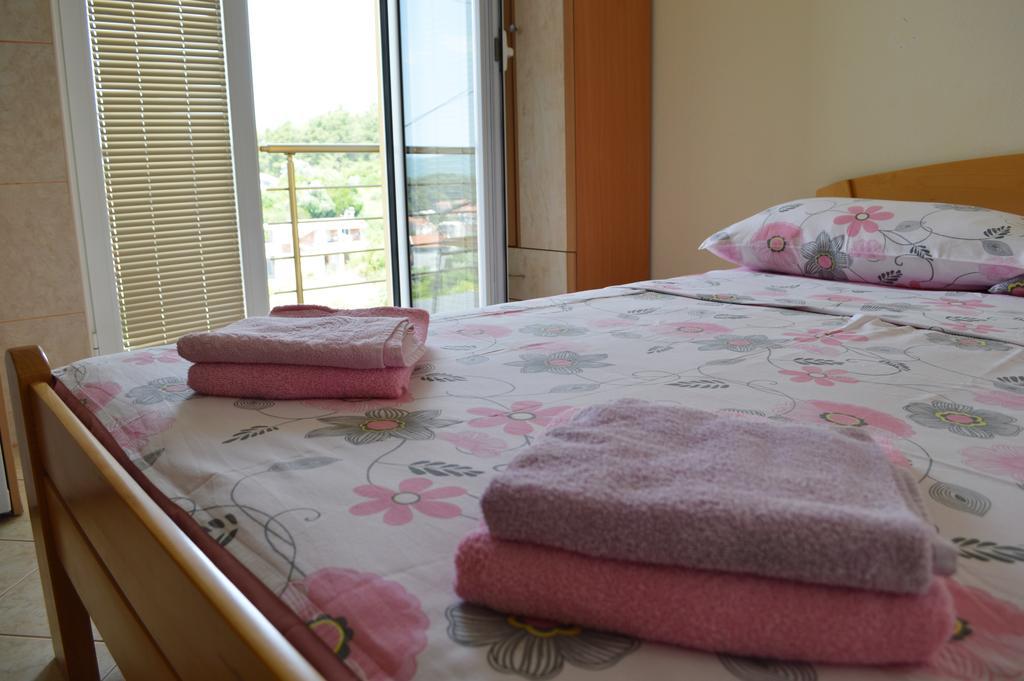 Guest House Ivana Τίβατ Εξωτερικό φωτογραφία