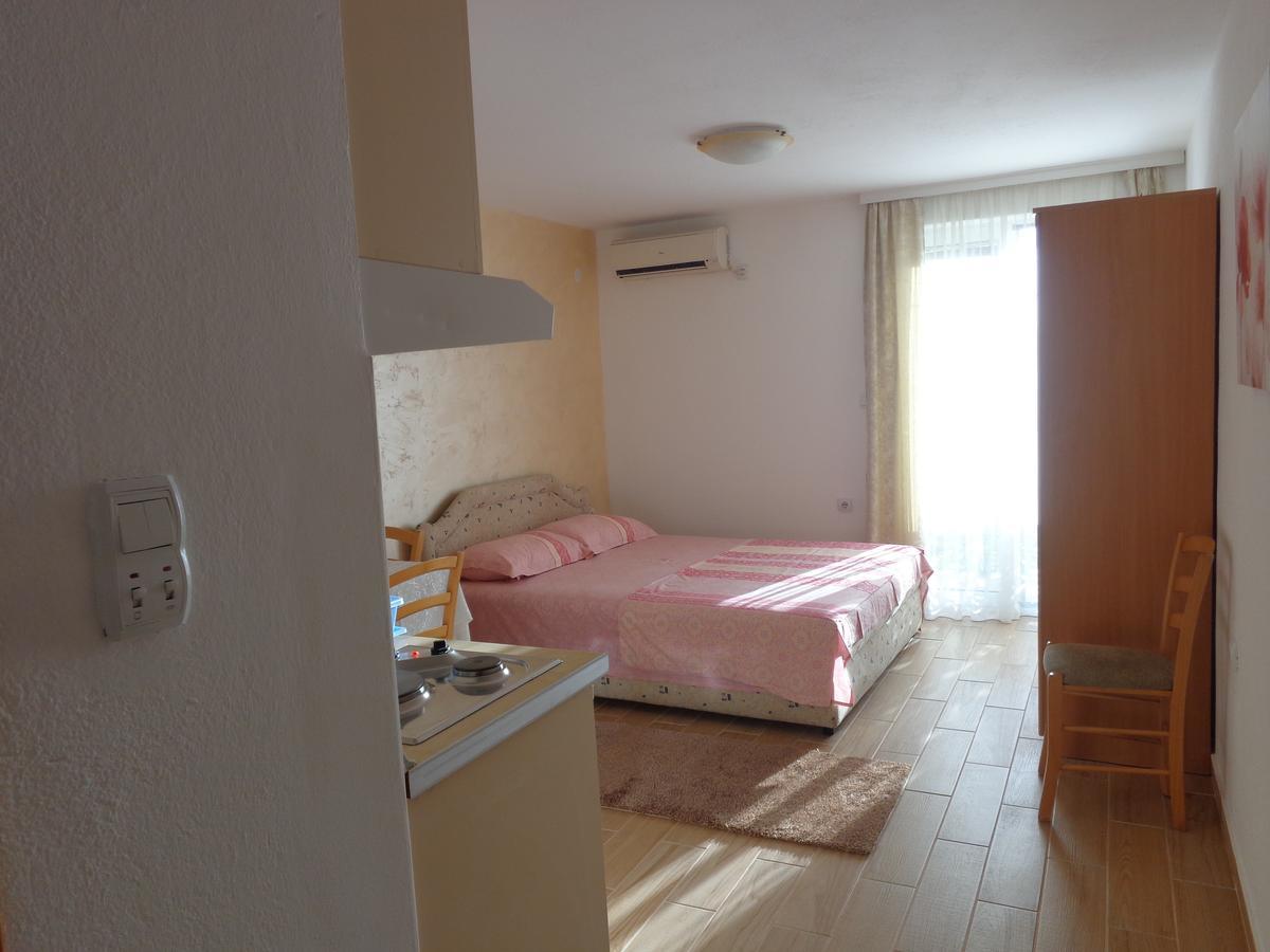 Guest House Ivana Τίβατ Εξωτερικό φωτογραφία