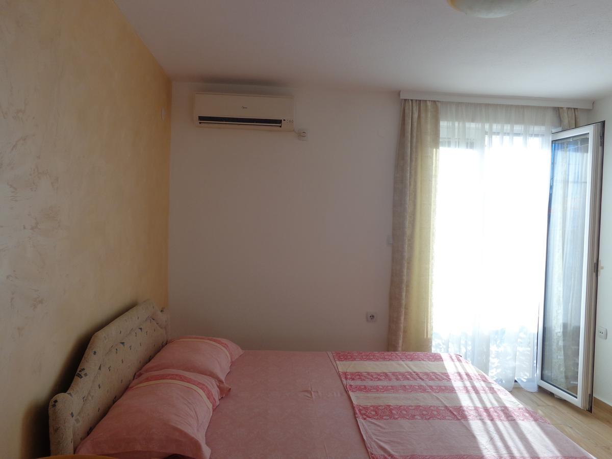 Guest House Ivana Τίβατ Εξωτερικό φωτογραφία