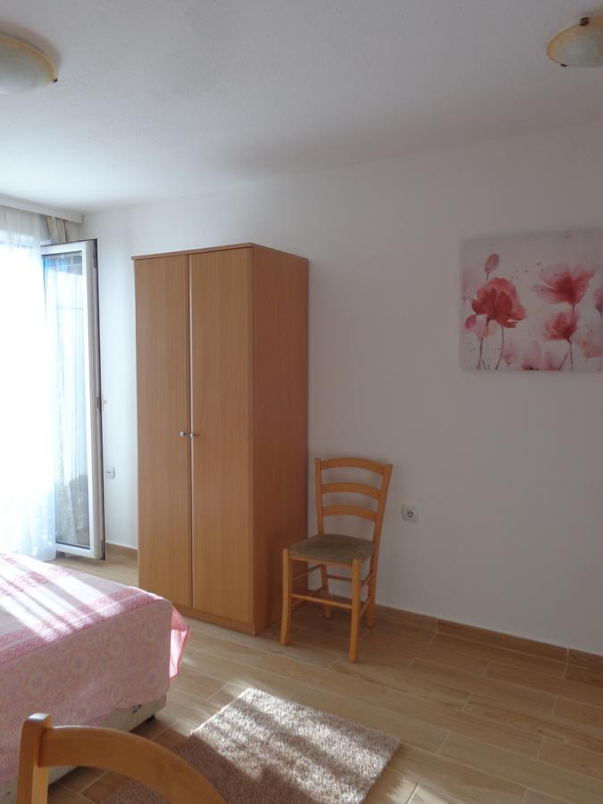 Guest House Ivana Τίβατ Εξωτερικό φωτογραφία