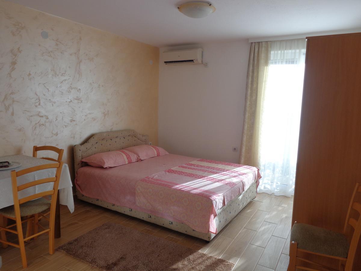 Guest House Ivana Τίβατ Εξωτερικό φωτογραφία